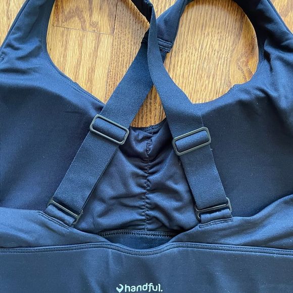 HANDFUL Sports Bra NWT !! ⭐️ new! - Picture 4 of 6